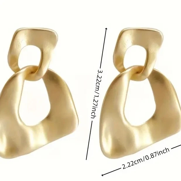 Aretes Geométricos color Dorado mate